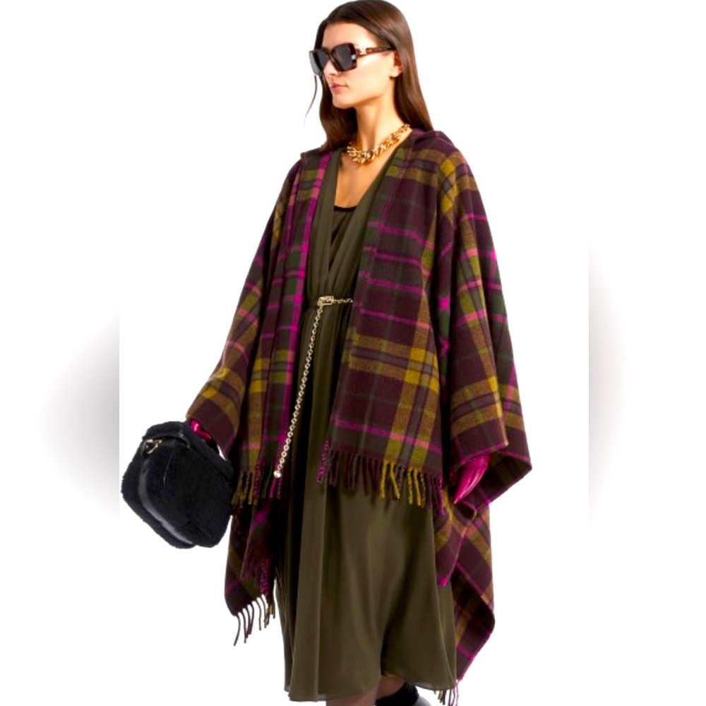 MAX MARA Outlander Tartan Plaid Hooded Ruana Cape Olive Green Fringe M Like New! - Picture 6 of 14